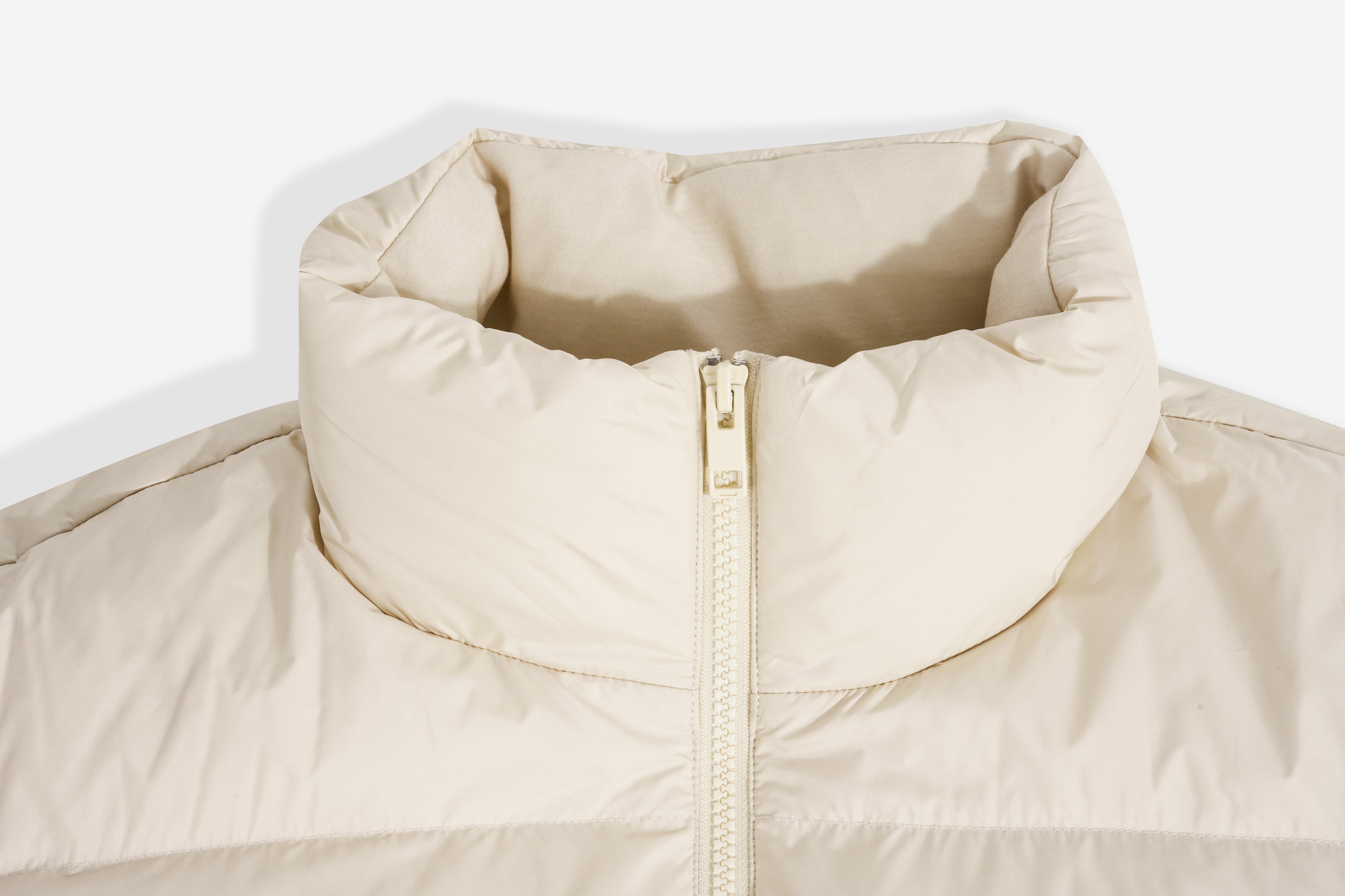 Satin-finish Nylon Puffer Down Woman Jacket