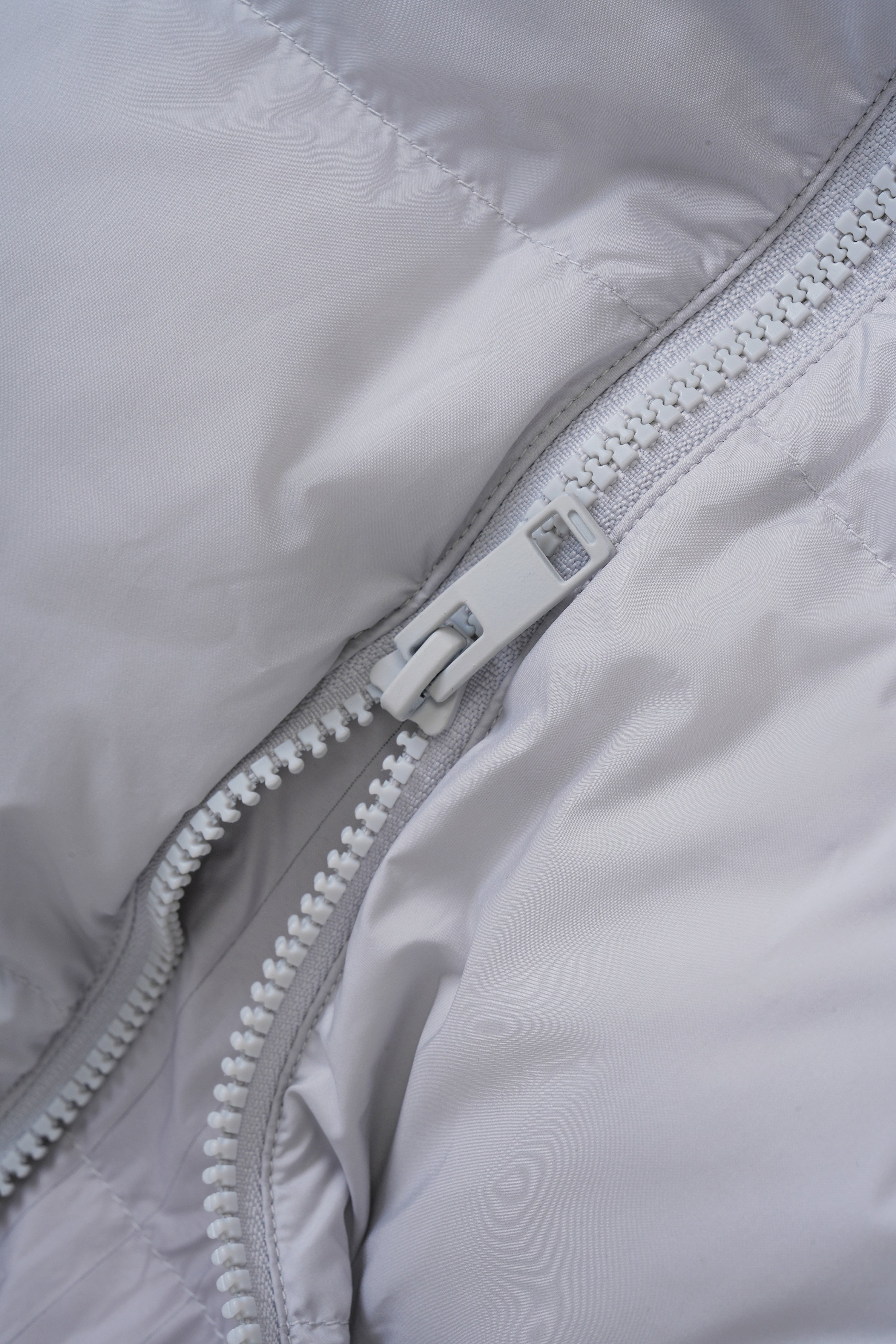 Satin-finish Nylon Puffer Down Woman Jacket