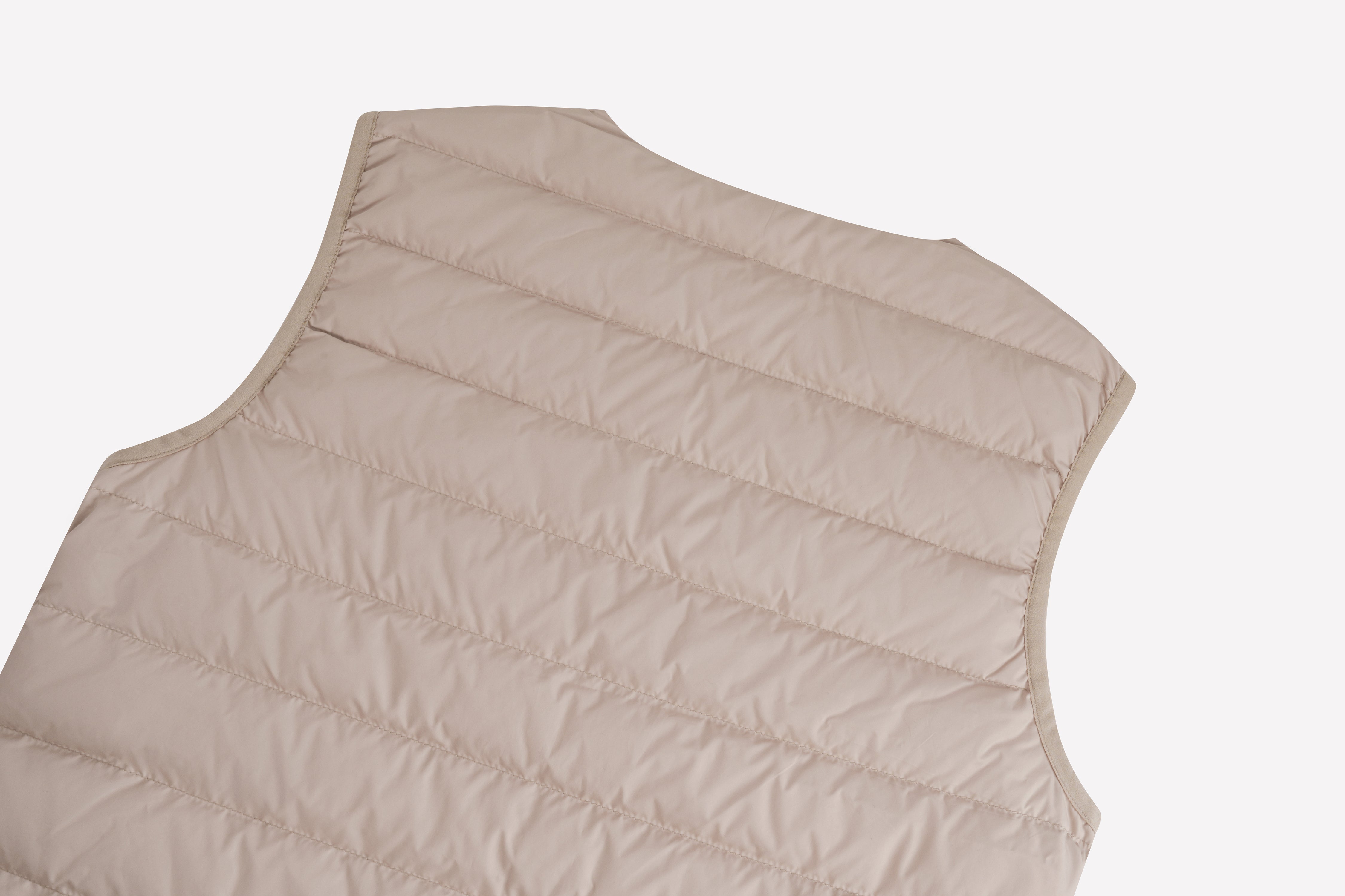Lightweight Sleeveless V-Neck Woman Down Vest